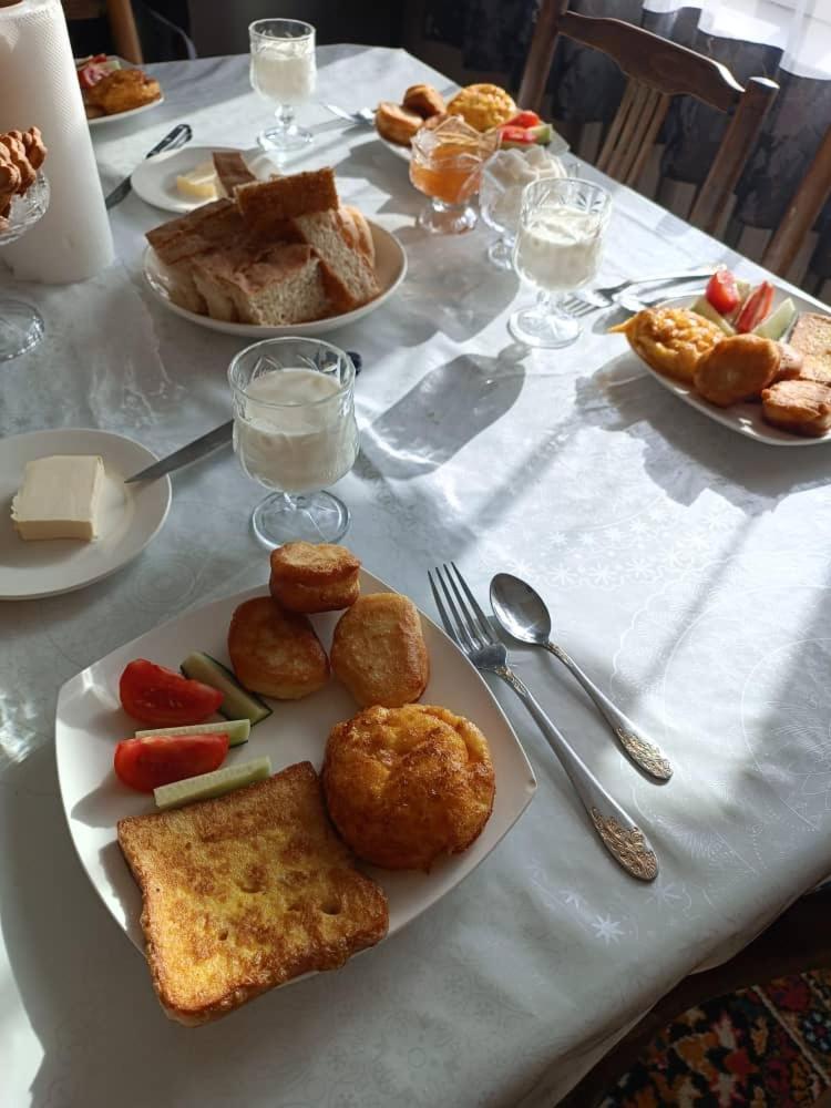 Meerim Guest House Bokonbayevo Esterno foto